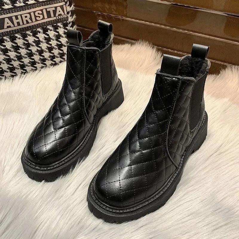 Smoke Tube Boots Martin Boots Female British Style Plus Velvet Winter All-match Waterproof Snow Boots To Keep Warm