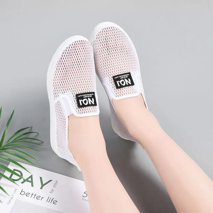 Women Summer Doudou Shoes Female Breathable Mesh Flat Shoes Non Slip Soft Sole Versatile Antiskid Casual Shoes