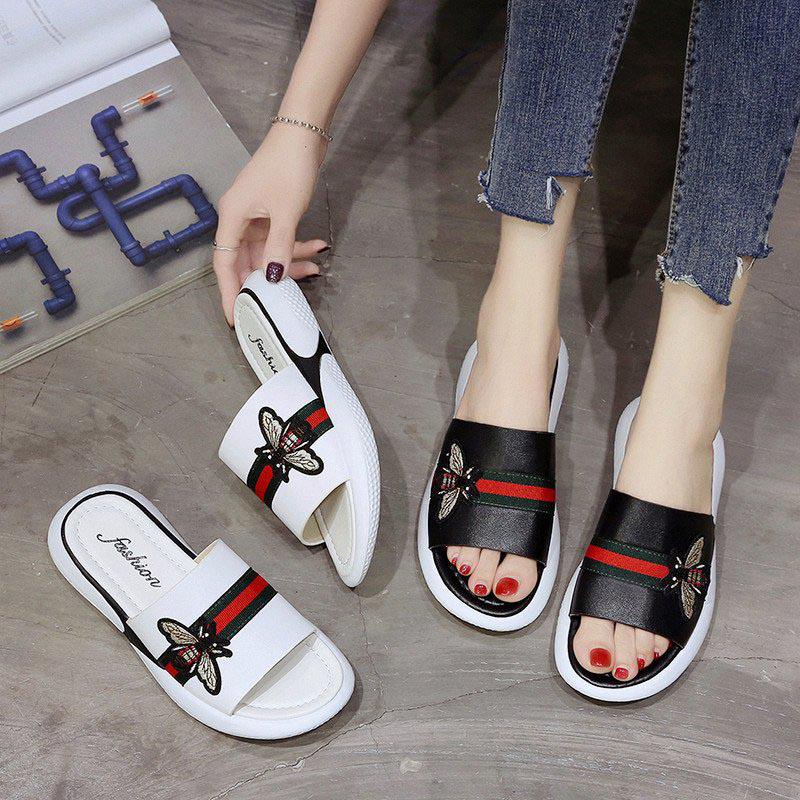 Plus Size 35-40 Summer Women PU Leather Slippers Outdoor Flat Bohemian Beach Wear-resistant Non-slip Office Lady Bee Sandals