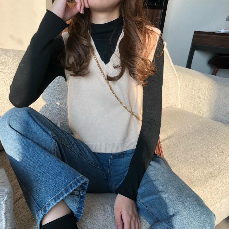 Autumn and Winter Sweaters Female Loose College Style Pullover Vest Knitted Vest Shirt