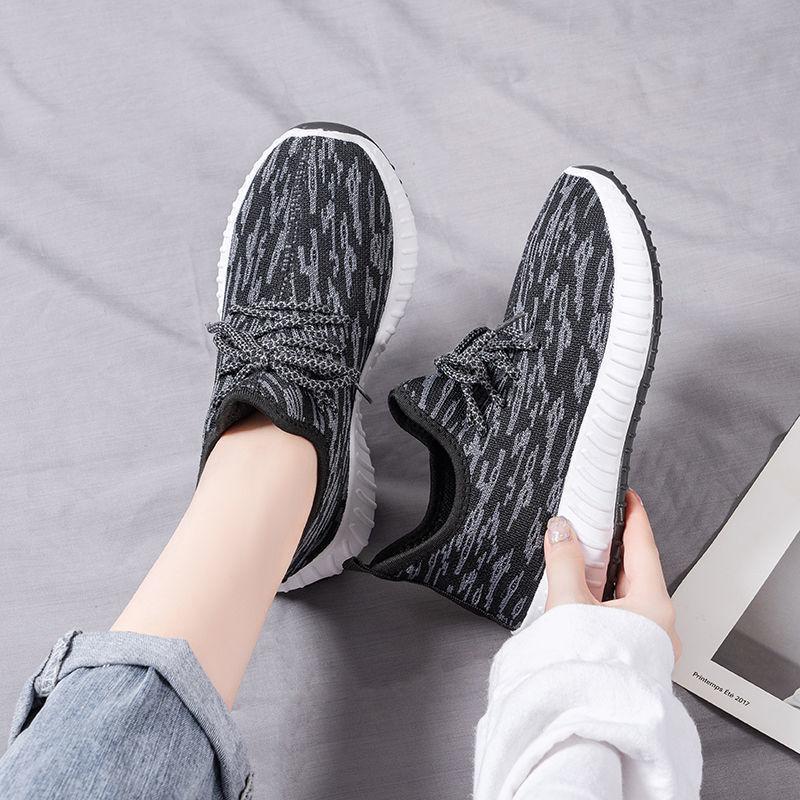 Men's and Women's Breathable Sneakers Mesh Casual Shoes Soft Sole Lightweight Shoes Non Slip Walking Sneakers