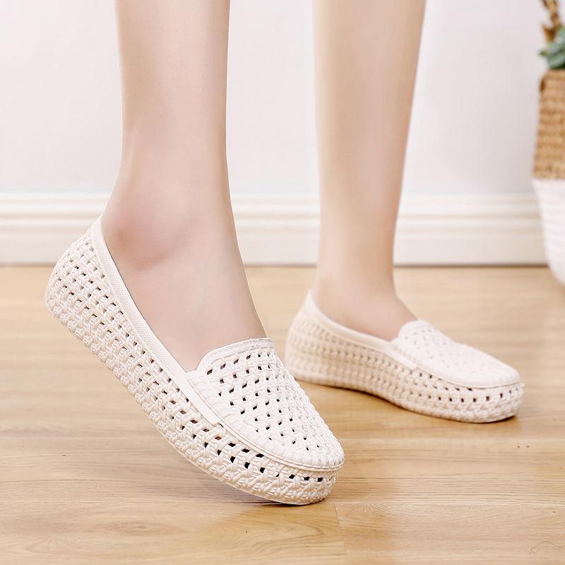 Summer Sandals Female Hollow Baotou Flat Non-slip Nurse Shoes Female Soft Sole Casual Solid Color Breathable Mother Hole Shoes