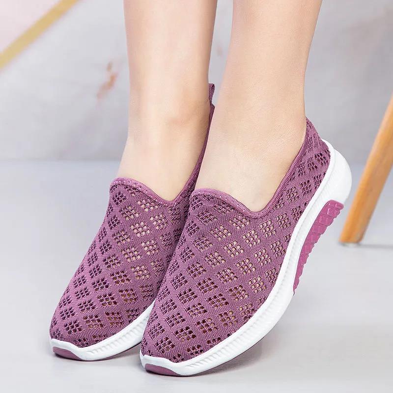 Summer Old Beijing Cloth Shoes Women's Mesh Breathable Casual Shoes Soft Bottom Non-slip Mesh Shoes Flat Bottom One Pedal Mother Shoes