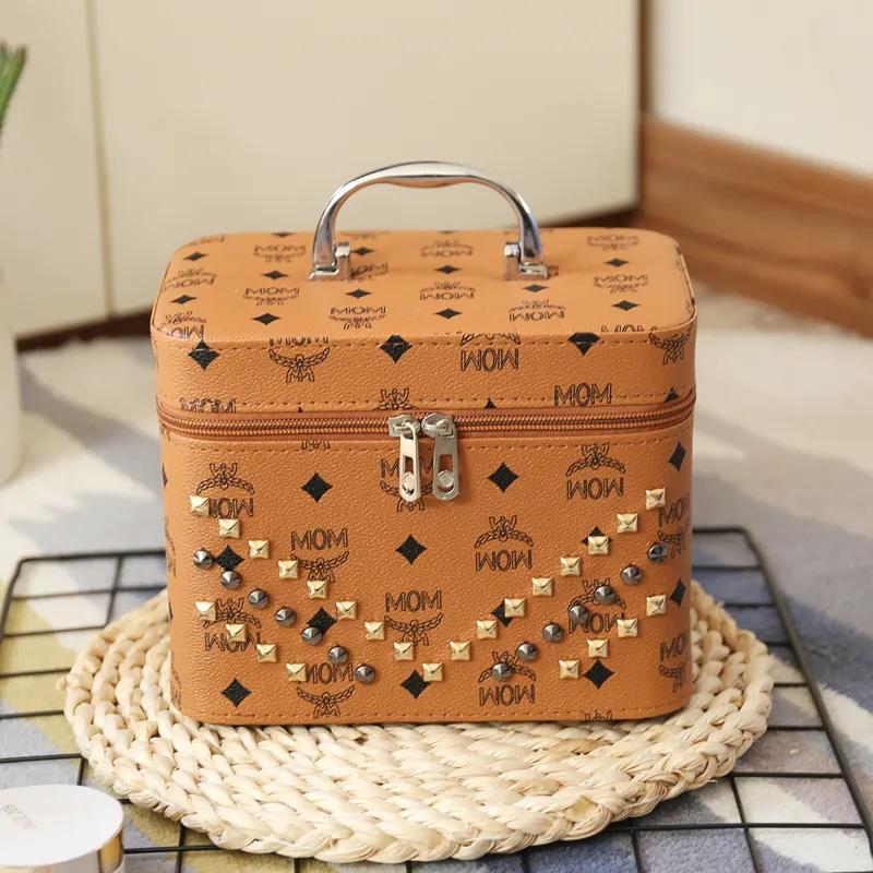 Rivet Printing Cosmetic Bag Large Capacity Multifunctional Portable Portable Cosmetic Storage Box