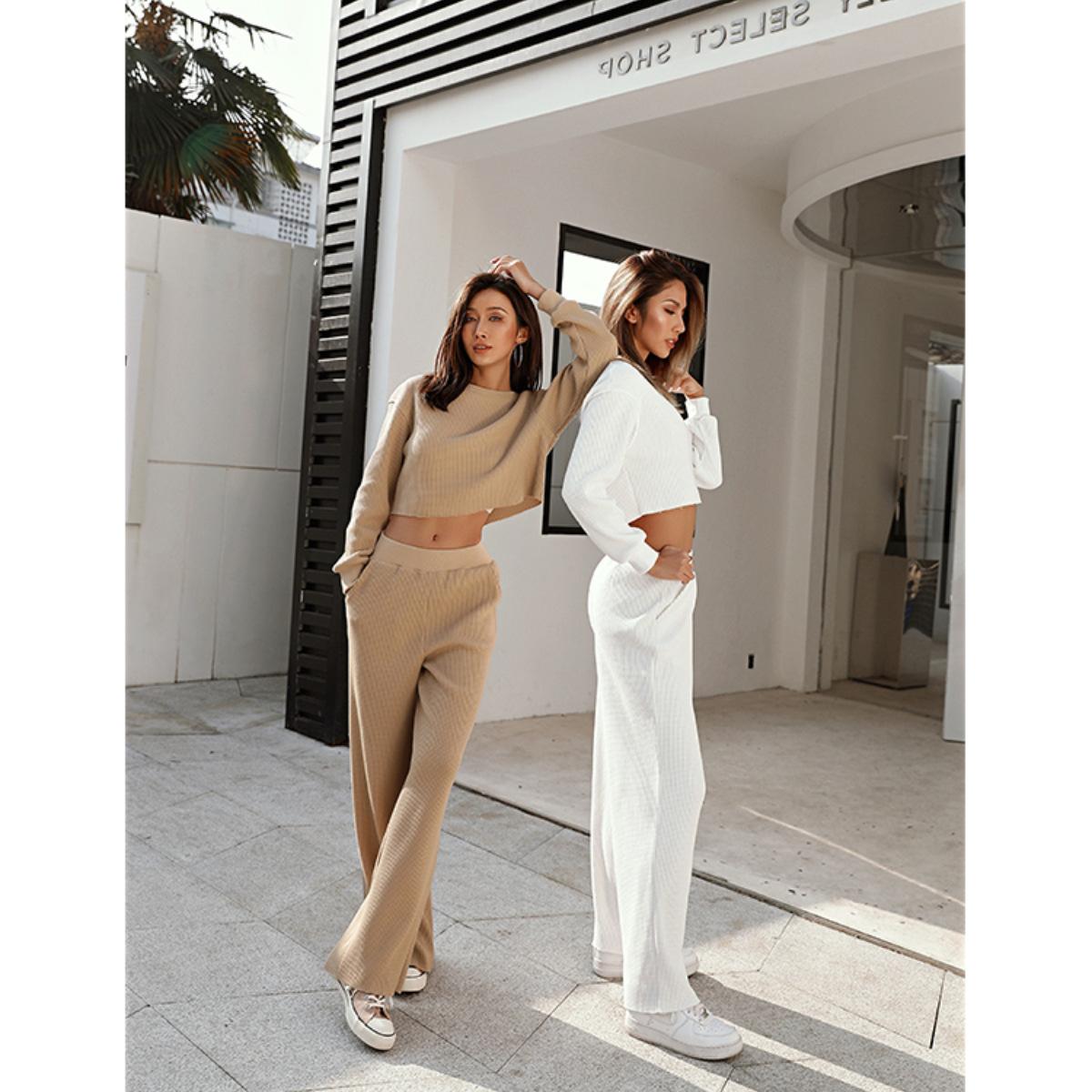 2PCS Ladies Short Long Sleeve Loose Navel Show Sweater + Casual Fitness Wide Leg Pants Two-piece Running Top Autumn and Winter Casual Sweater Suit