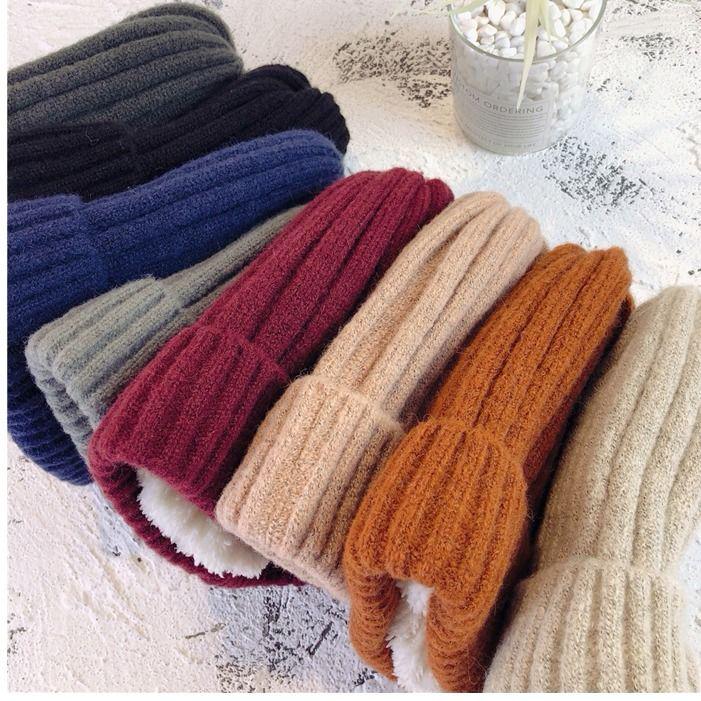 Woman hat Plush Cotton hat Trendy wild hat Windproof hat Winter Warm hat Thick hat Fashion