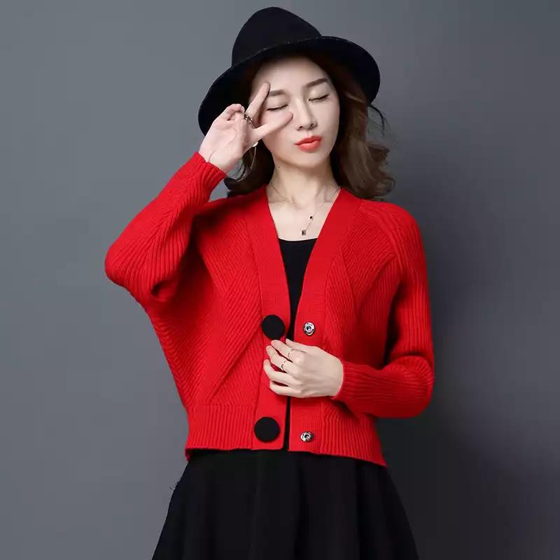 Spring and Autumn Short Knit Cardigan Long Sleeve V-neck Bat Shirt Long Sleeve Button Sweater Jacket