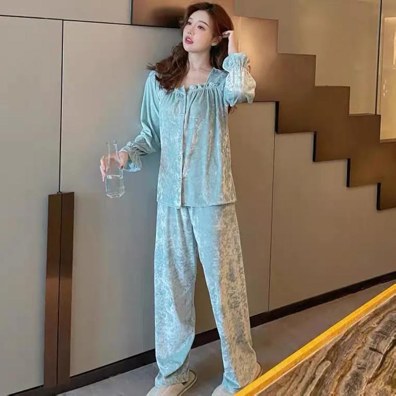 4 XL Large Size Gold Velvet Pajamas Suit for Women Square Collar Long-sleeved Sweet Winter Out Wear Home wear Pyjama Set Solid Sleeping Suit