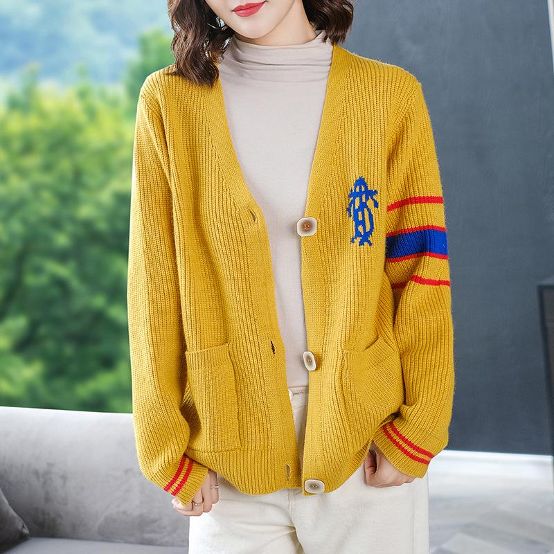 Autumn and Winter Printed Cardigan Women's Plus Size Casual Sweater Coat High-end Wool Sweater