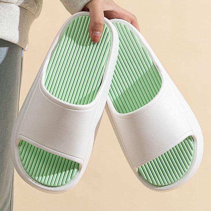 Women's Large Size Non-slip Outdoor Beach Slippers Spring and Summer Soft Sole Flat Indoor Bathroom Slippers