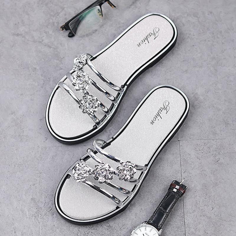 Sandals and Slippers Women's Summer Slippers Flat-bottomed Flip-flops Beach Shoes Indoor and Outdoor Wearable Flat-bottomed Non-slip Ladies Sandals