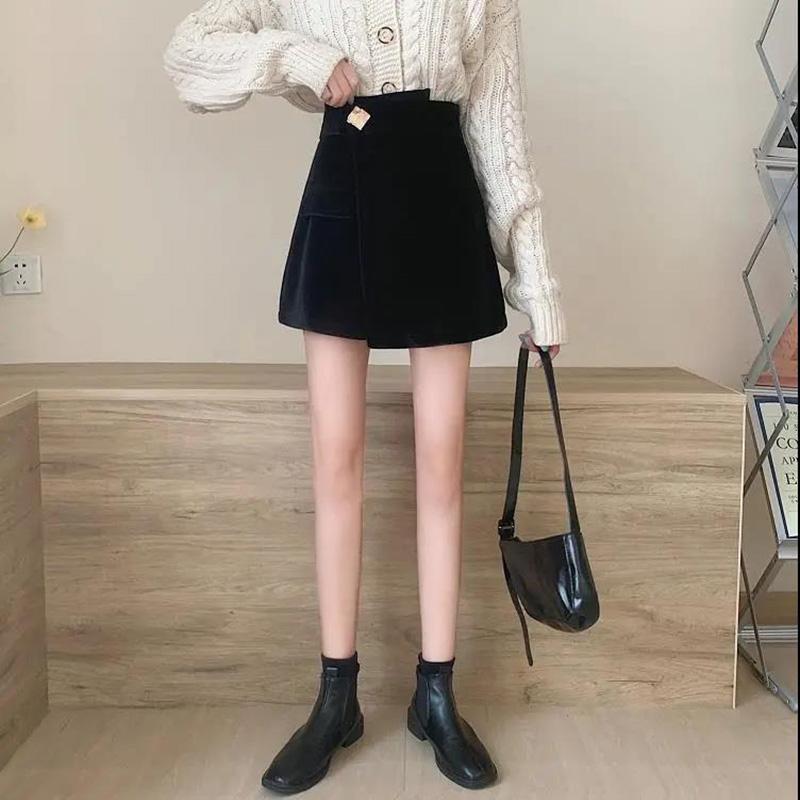 Autumn and Winter Gold Velvet Skirt Loose Wild Trend Wide-leg Ins Harajuku Style Short Fashion Trend Black Culottes