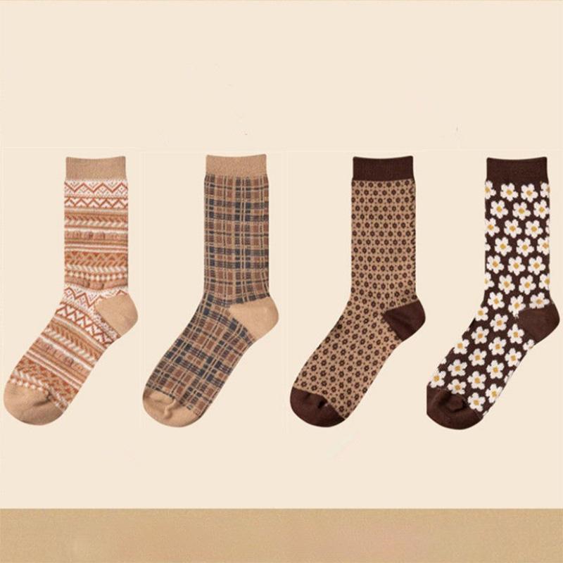 Coffee Color Socks 4 Pairs of Autumn and Winter Women's Mid-tube Thickened Warm Solid Color Retro Pile Socks High Tube Stockings