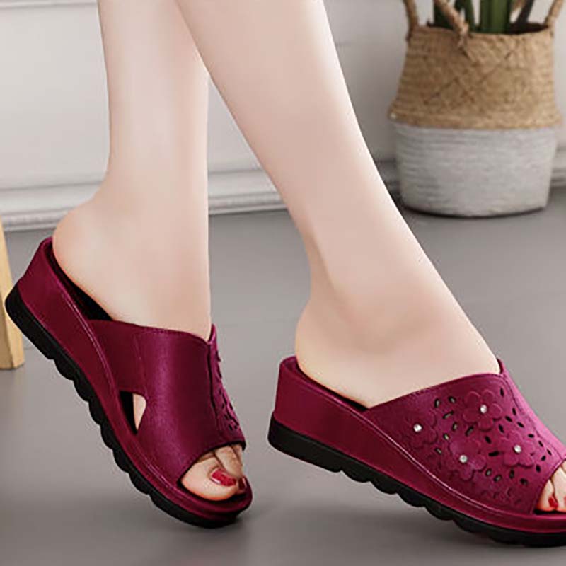 Sponge Cake All-match Thick-soled Slope with Sandals and Slippers Women's Summer Loose High-heel Shoes Fashion Women's Slippers Shoes One Size Smaller