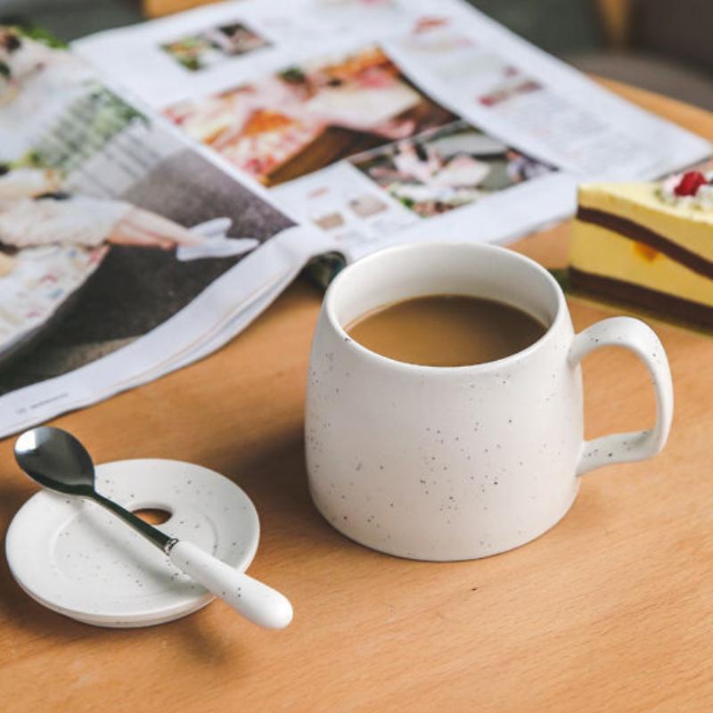 Large Capacity Mug with Lid and Spoon Breakfast Cup Men's and Women's Ceramic Cup Home Korean Student Coffee Milk Cup