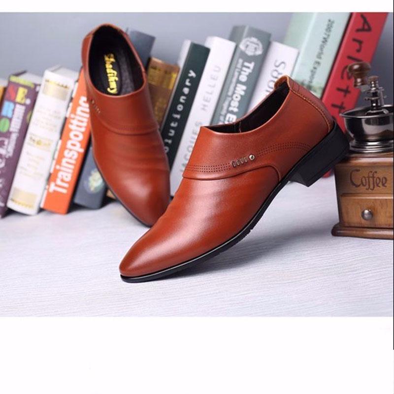 Men Dress Shoes Men Classic British Luxury Style Fashion Men Formal Office Wedding Leather Shoes