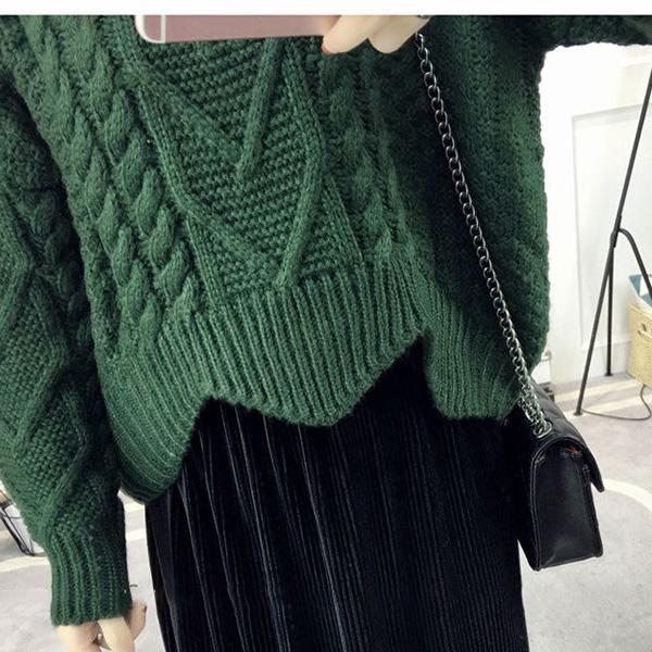 Autumn and Winter Korean Version of Loose Bottoming Shirt Turtleneck Pullover Sweater Female Student Short Thick Woolen Coat Thick