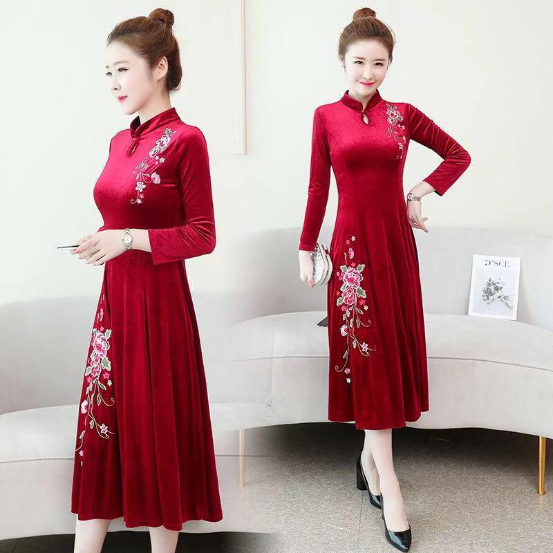 Women's Long Sleeve Plus Size Slim Bottoming Skirt Wild Gold Velvet Cheongsam Dress