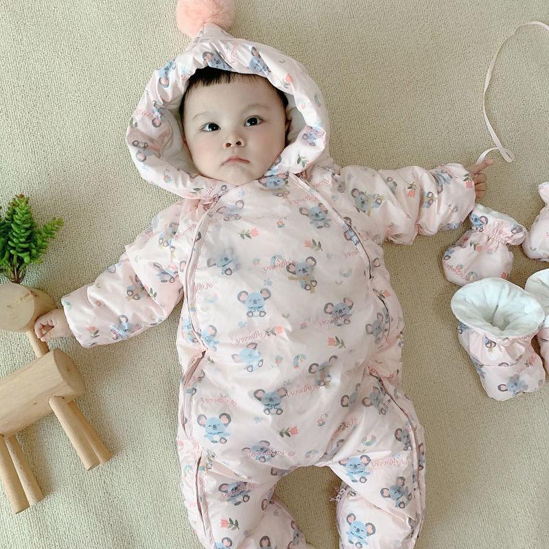 Baby Down Jacket One-piece Clothes for Boys and Girls Going Out One-piece Clothes for Infants In Winter Thickened Hugging Clothes 0-1 Years Old