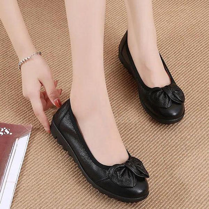 Women's Spring and Autumn Soft Sole Leather Shoes Plus Size Round Head Single Leather Shoes Female Non Slip Flat Doudou Shoes