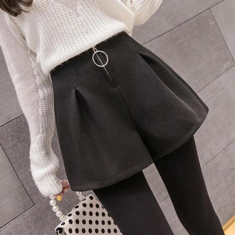 Autumn and Winter Shorts Women's Loose Large Size Elastic Waist Solid Color Base Woolen Wide-leg Pants Boots Pants Outer Wear Trend