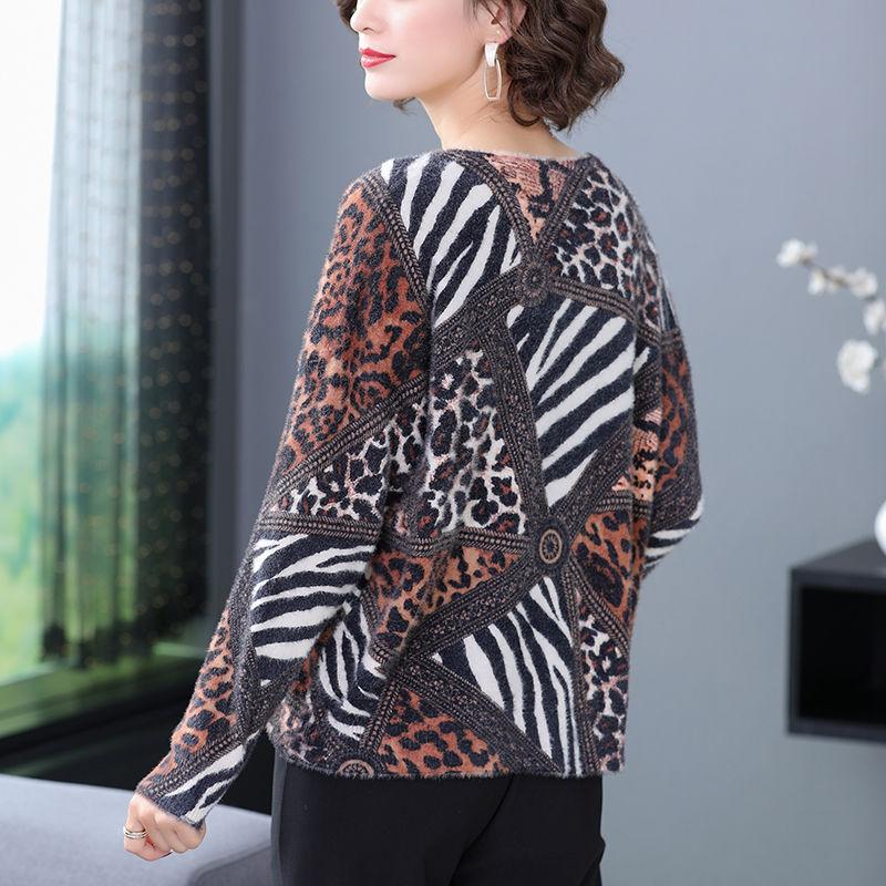 Autumn Winter Leopard Print Cashmere Sweaters Women Artificial Mink Wool Sweaters Fashionable Loose Warmth Jumper Outwear