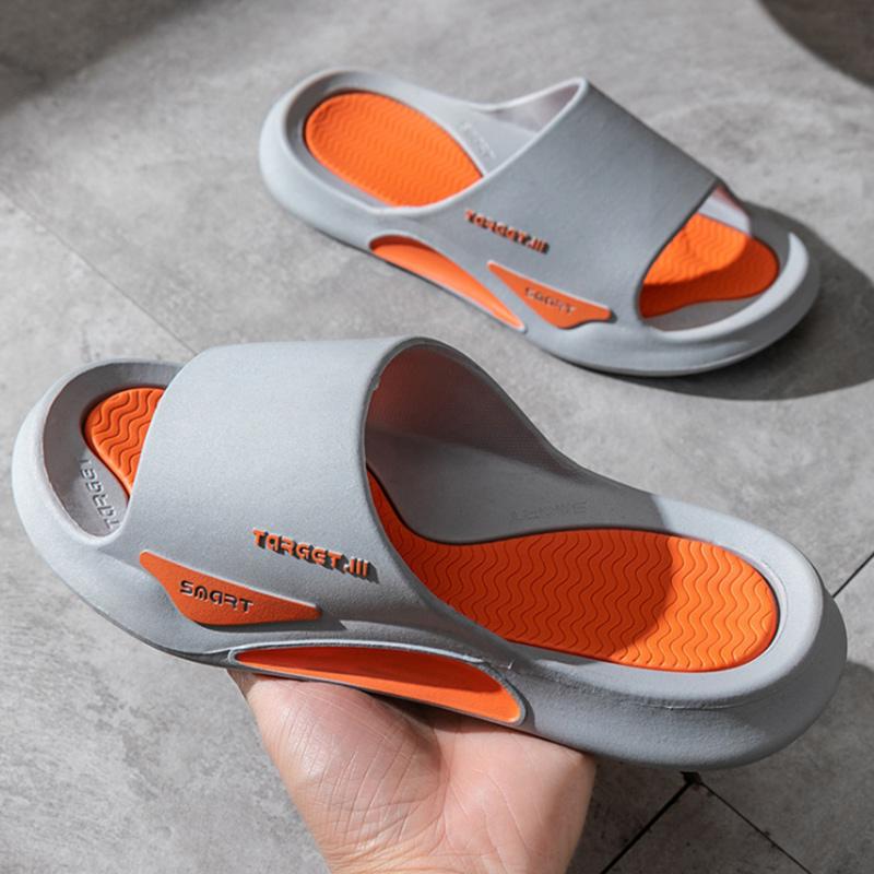 Men's Slippers Summer Outdoor Wear Student Sandals and Slippers Men's Trend Fashion Home with Flip Flops