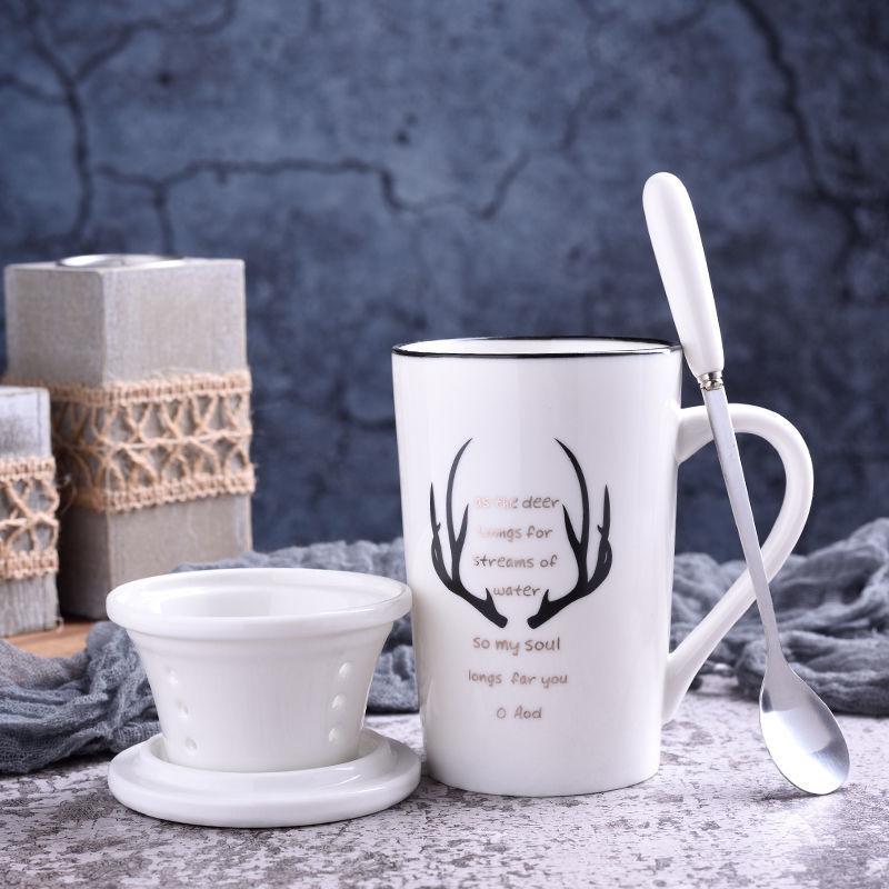 Creative Ceramic Cup Large Capacity Water Cup Mug Couple Simple Milk Cup with Lid and Spoon