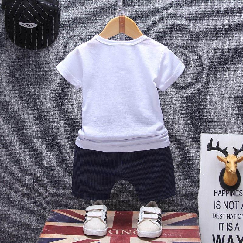 Boys Suit Korean Version of Children's Clothing Handsome Boy Baby Gentleman Vest Bow Three-dimensional Decoration Short-sleeved Shorts Two-piece Set