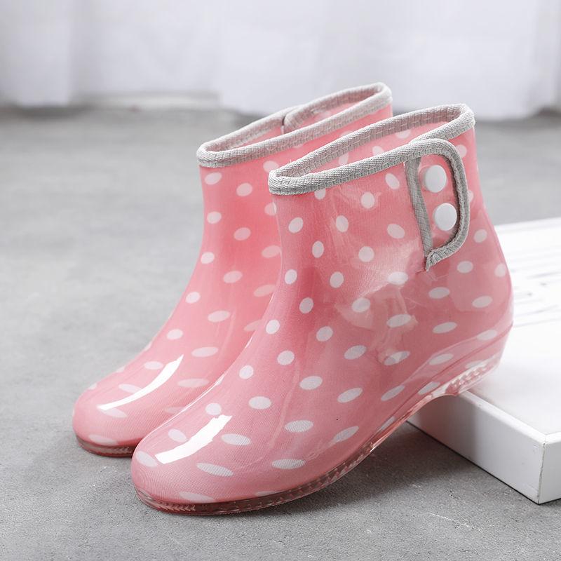 Sunny and Rainy Two-wear Fashion Rain Boots Ladies Short Rain Boots Adult Non-slip Water Shoes Women Kitchen Rubber Shoes Plus Velvet