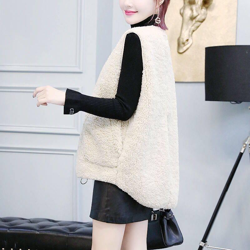 Woman Vest Winter Short Vests of Women Single Breasted Faux Lamb Wool Vest Coat Turn-down Collar