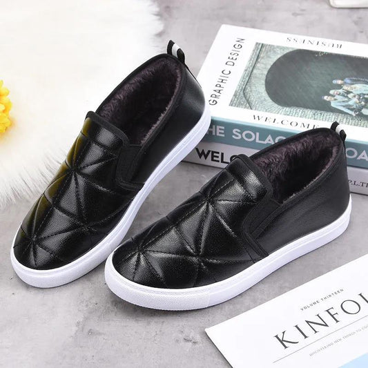 Female Winter Plush Thickened Flat Bottomed Cotton Shoes Women's Solid Color Leather Waterproof Casual Shoes