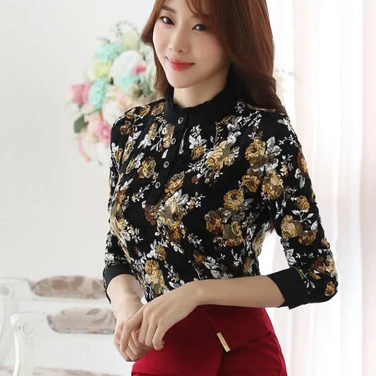 Autumn and Winter Plus Velvet Plus Size Ladies Lace Sweater Elegant Temperament Sweater Versatile Slim Casual Shirt