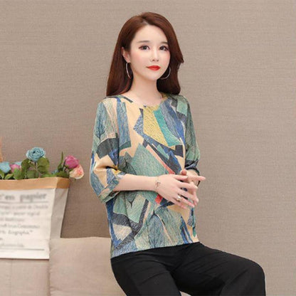 Summer Thin Imitation Ice Silk Top Women's Loose and Thin Fashion Top Mother's Wear Women's Five-point Sleeve Small Shirt