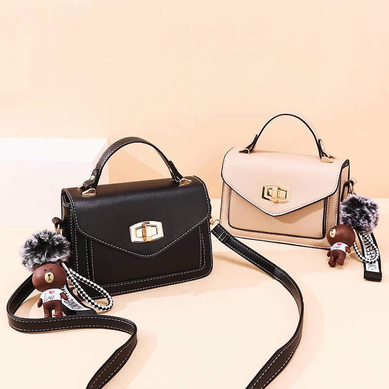 Crossbody Bag Women White Leather Waterproof Wear-resistant Zipper Plush Bear Handbag Shoulder Bag