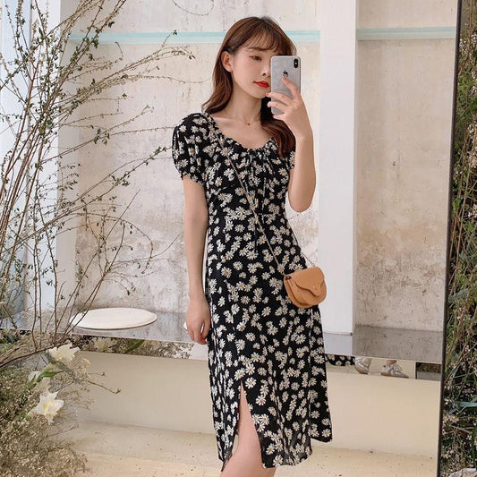 Plus Size Women's Belly Is Thinner Small Daisy Chiffon Dress Rectangular Neckline Exposed Clavicle Plus Size Women's Dress Is Thinner