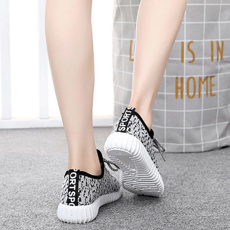 Spring and Summer Walking Shoes All-match Old Beijing Cloth Shoes Women's Single Shoes Sports and Leisure Flat Fashion Non-slip Mother Shoes