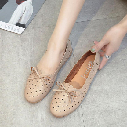 Soft Sole Flat Casual Single Shoes One Pedal Lazy Shoes White Nurse Shoes Light and Breathable Comfortable Soft Retro Ladies Hollow Leather Shoes