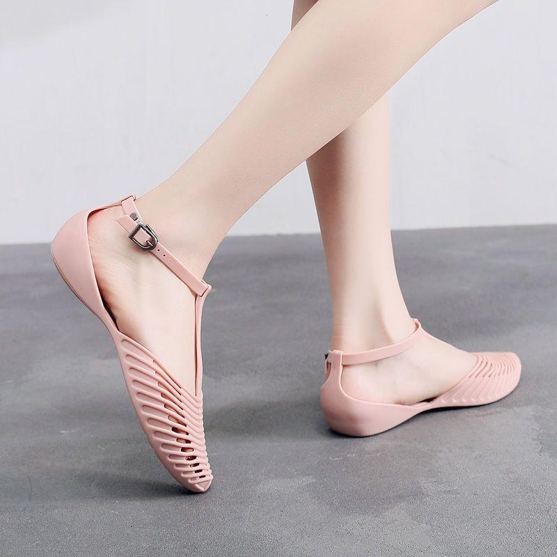 Summer Hollow Beach Shoes Rome Retro Flat Crystal Plastic Sandals Female Baotou Soft Jelly Shoes