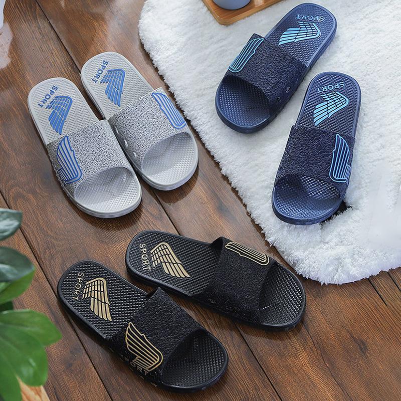 Slippers Men's Summer Indoor Home Sandals and Slippers Men's Outdoor Slippers Men's and Women's Home Bathroom Bath Slippers