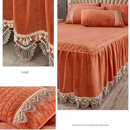 Anti-skid Warm bed skirt Thickened Winter Bedding Skirt Crystal Velvet Bed Skirt Pillowcases Three-piece Set