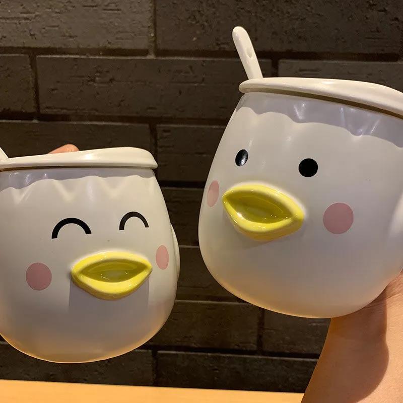 Creative Three-dimensional Mug with Lid Cute Pet Little Yellow Duck Ceramic Cup Male and Female Student Breakfast Cup Milk Cup Oatmeal Cup