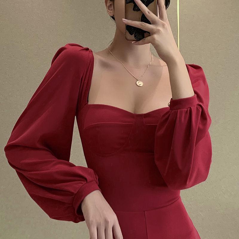 Female Retro Elegant Long Sleeve Court Style Bubble Sleeve Slim and Long Split Graceful Dress