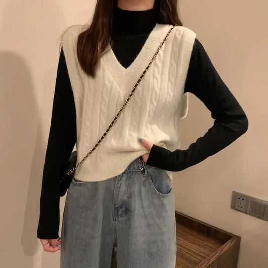 Pure Color White V-neck Sleeveless Waistcoat Vest Sweater Sweater Spring and Autumn Short Outer Jacket Simple and Versatile