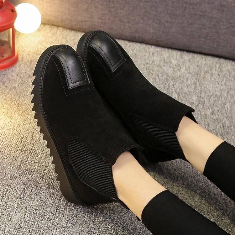 Women's Rubber Boots Chelsea Round Toe Shoes Woman Leather Booties Luxury Martins Ankle