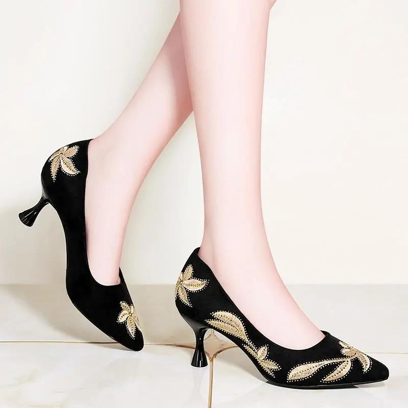 Shoes with Cheongsam Retro High-heeled Shoes Female Stiletto Embroidered Chinese Style Black Retro Four-season Shoes