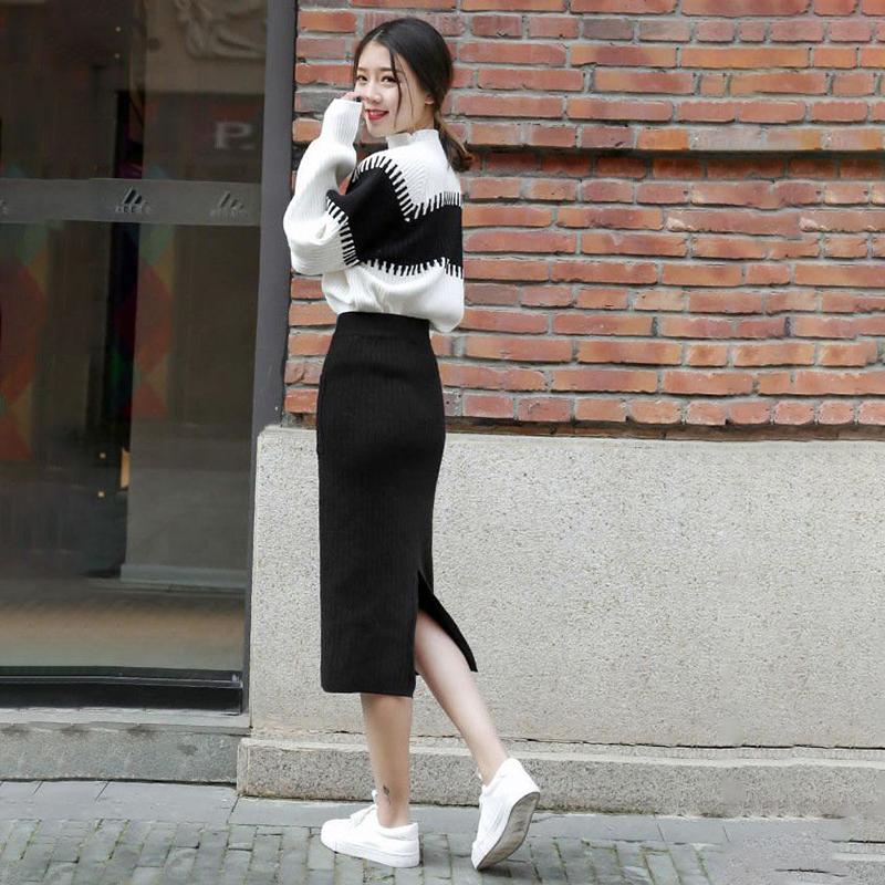 Autumn and Winter Black and White Knitted Suit Women's Warm Sweater with Hip Skirt Two-piece Temperament Goddess Warm Suit