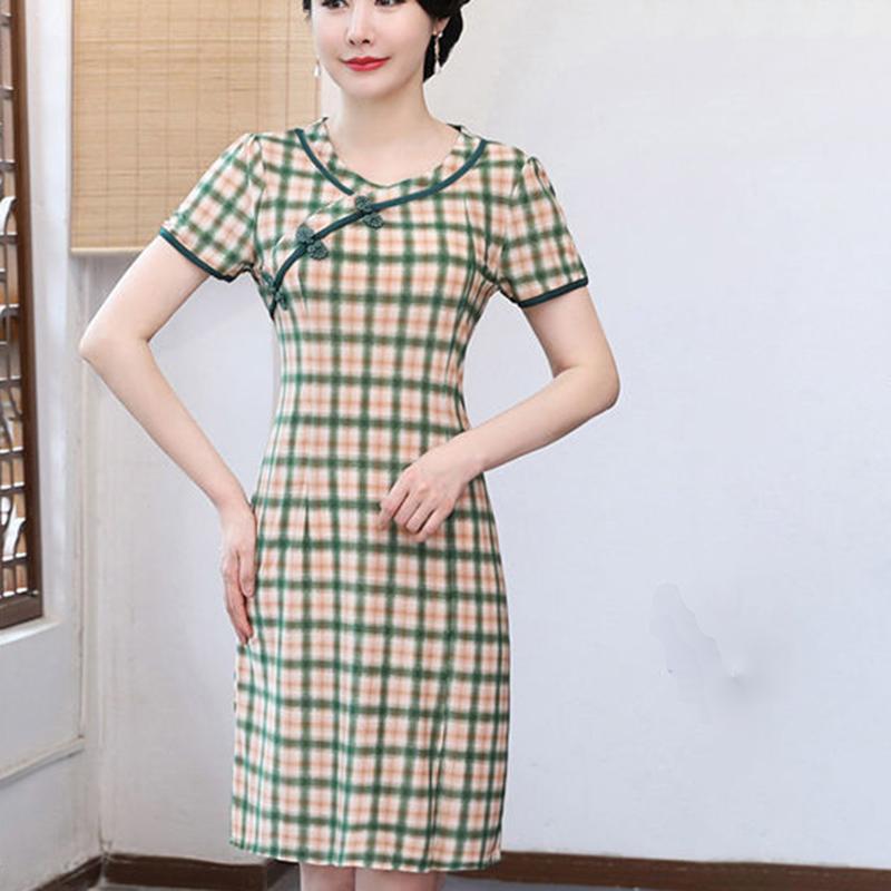 Improved Cheongsam Dress Mom Summer Short-sleeved Plaid Skirt Slim Slimming Retro Hip Skirt