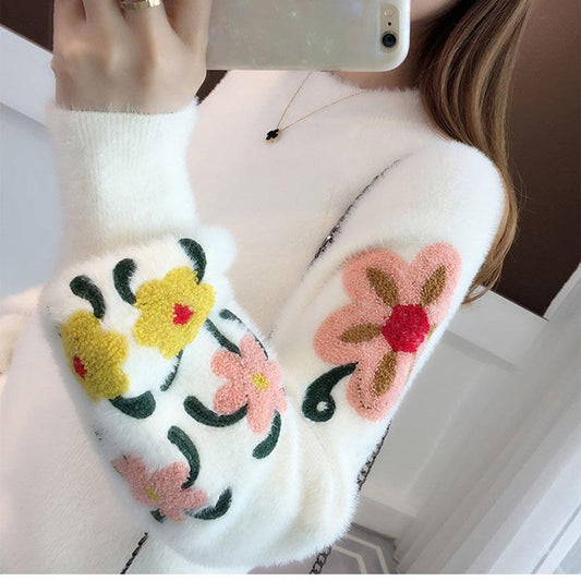 Non-shedding Long-sleeved Fashion Top Plus Size Sweet Embroidered Sweater Women