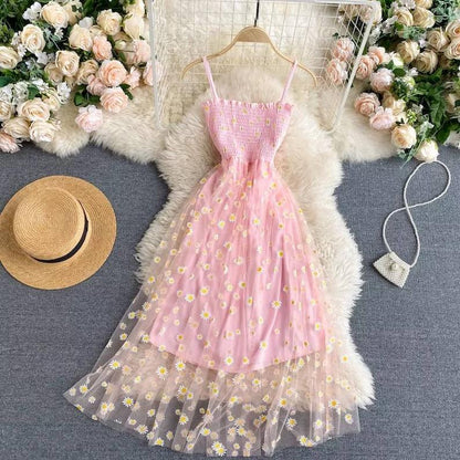 Daisy Mesh Yarn Spaghetti Strap Dress Women Summer French Style Pleated Slim Wasit Retro Sweet Dresses